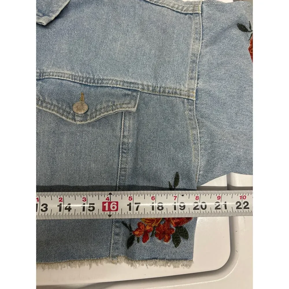 BDG urban outfitters cropped denim jacket floral embroidery jean jacket raw hem - Picture 12 of 12